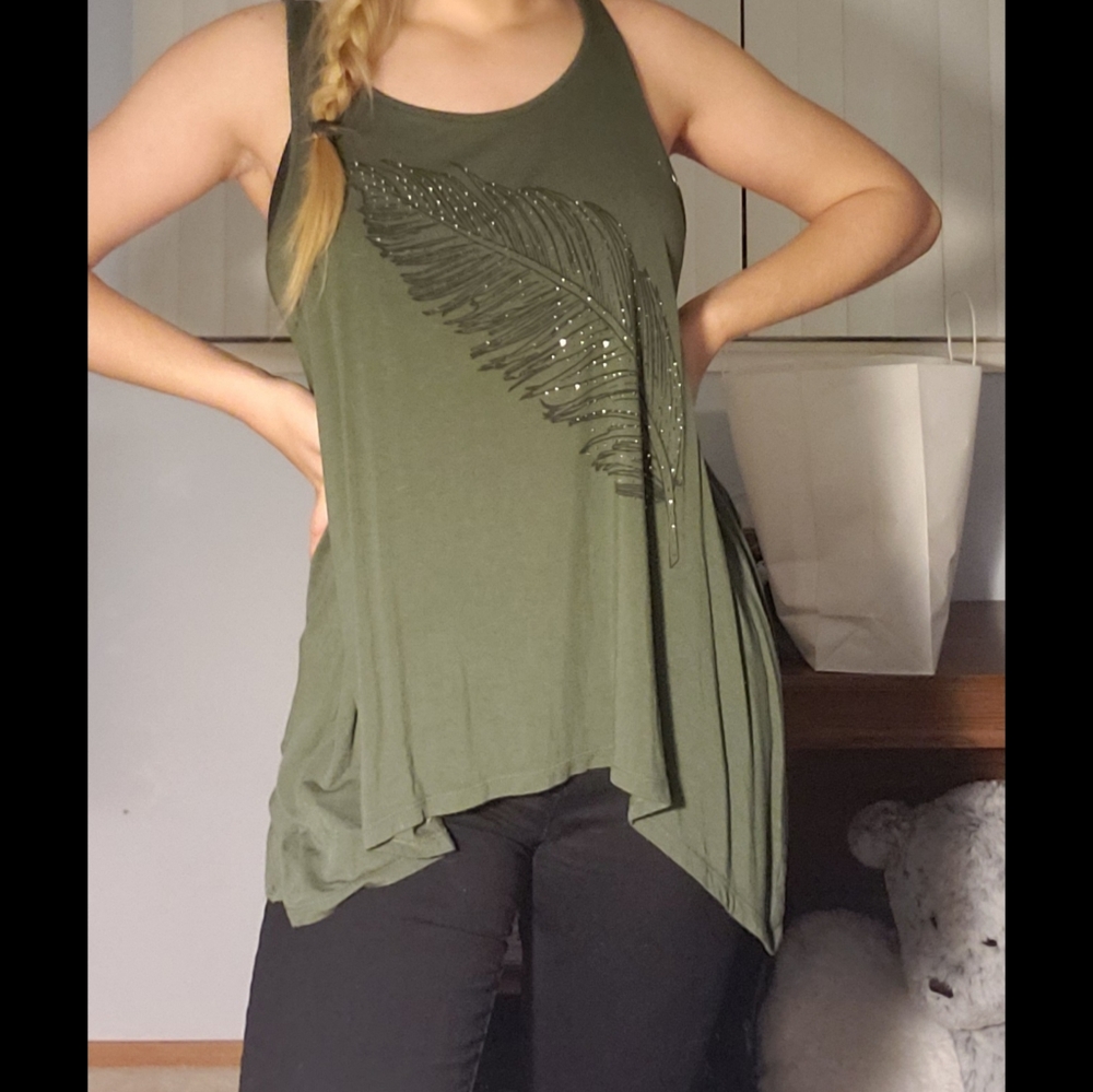 Green Feather tank top!